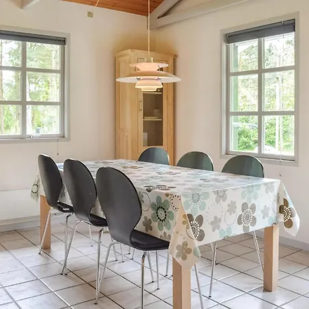 Holiday home Beautiful In Hadsund With Wifi Helberskov